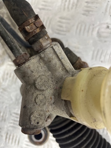 Реечный рулевой механизм TD1132110E MAZDA