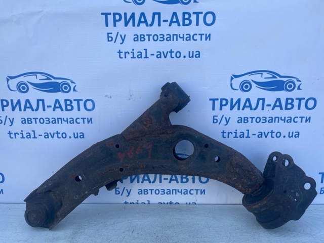 Рычаг передней подвески нижний, правый TD1134300B MAZDA