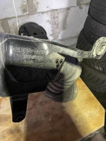 Воздухозаборник 1797131010 TOYOTA