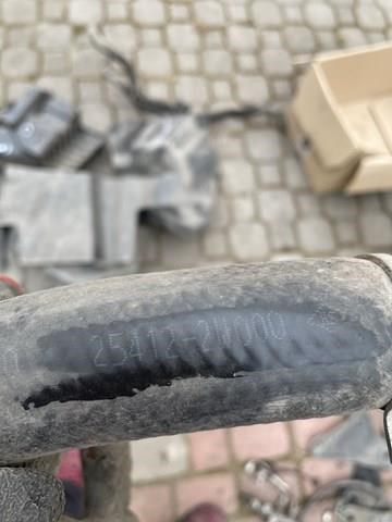 254122W000 HYUNDAI Нижний шлаг радиатора охлаждения купить в Украина