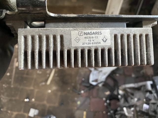 NISSAN 271206395R Реле предпускового подогревателя в наличии Днепр