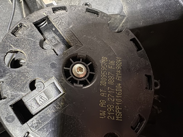 VAG 3D0959578B Мотор привода линзы зеркала заднего вида в наличии Полтава