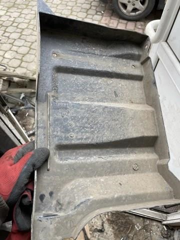 Защита двигателя, левая 5370A251 MITSUBISHI