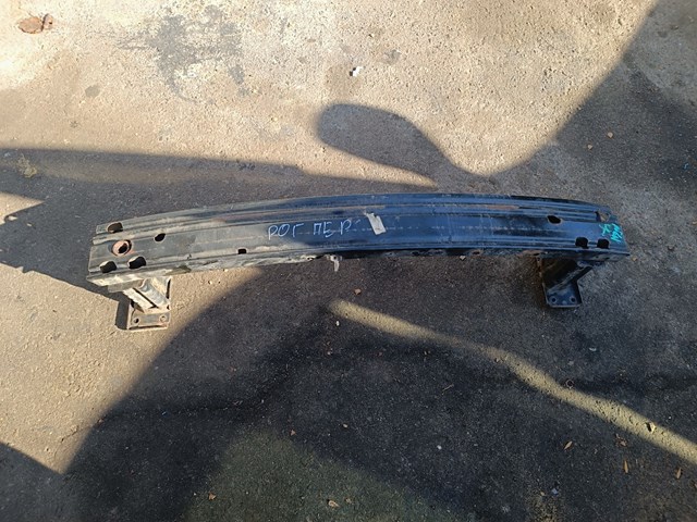 Усилитель переднего бампера  620306FL0A NISSAN