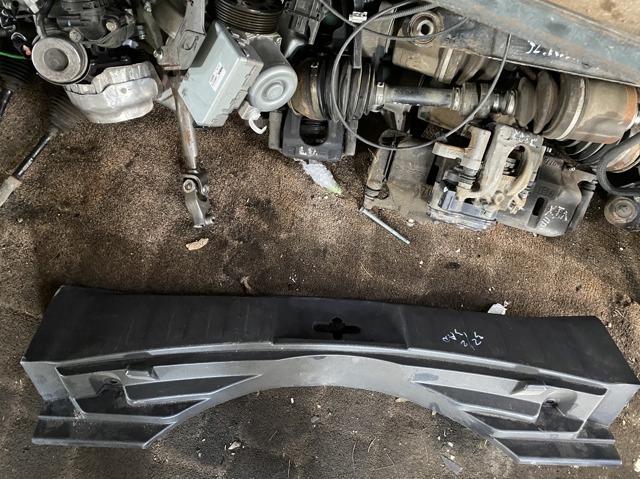 Водосток лобового стекла, жабо 668624BA0A NISSAN