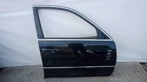 Пассажирская передняя дверь 6700150060 TOYOTA