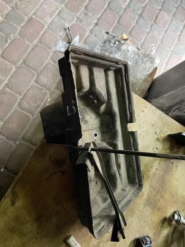 Крепление аккумулятора 7440430280 TOYOTA
