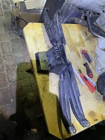 Накладка верхняя передней панели/суппорта радиатора 7450A172 MITSUBISHI