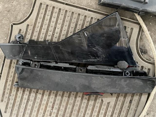 Накладка задней двери, правой, вертикальная 83280C5000 HYUNDAI
