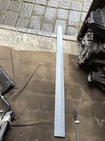 Накладка передней двери 8772107100 HYUNDAI