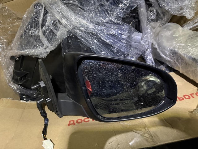 Правое боковое зеркало 8791033A10 TOYOTA