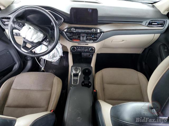 Панель передняя "торпедо" LJ6Z7804320CC FORD