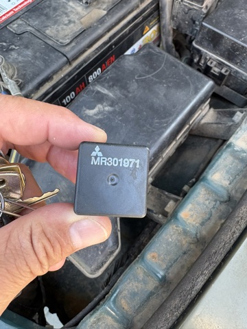 Блок управления вентилятором MR301971 MITSUBISHI