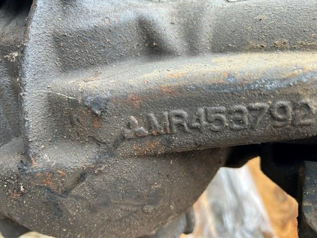 MITSUBISHI MR548646 Передний редуктор в наличии Черновцы