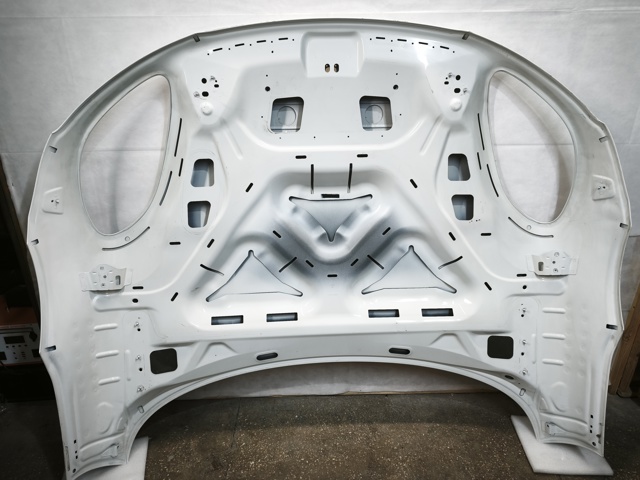 PORSCHE 95B823031CYGRV Капот в наличии Николаев