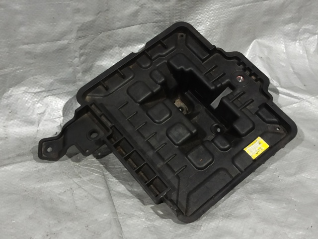 Подставка аккумулятора 37150K4000 HYUNDAI