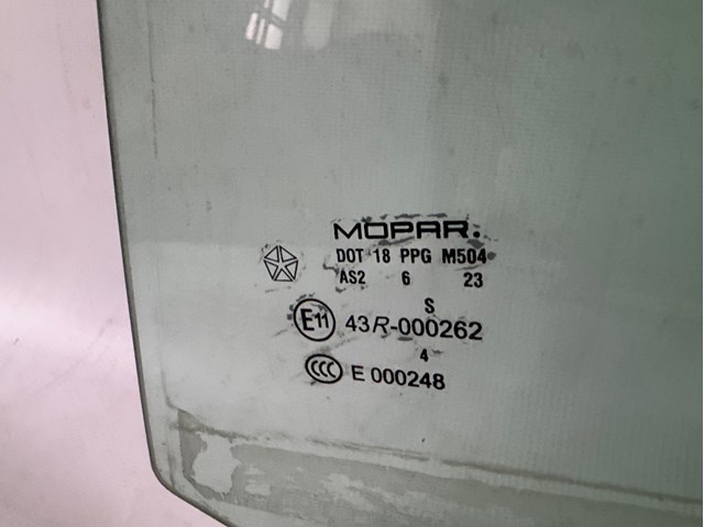 5065488AB Стекло двери задней правой купить Чернигов