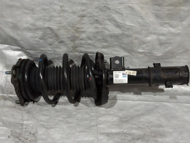 Амортизатор передней подвески правый 54661Q4070 HYUNDAI