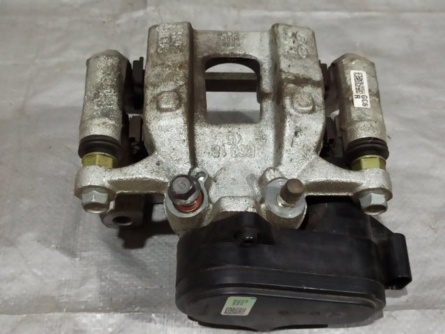 Задний правый суппорт 58230GI600 HYUNDAI