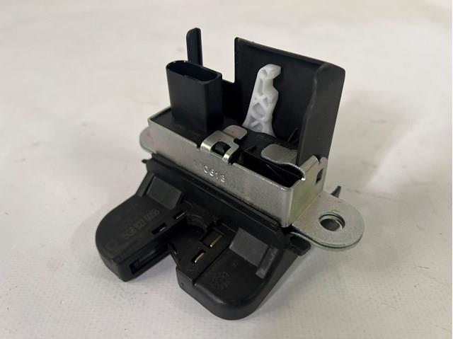 Замок двери багажника Фольксваген Гольф ALLTRACK 7