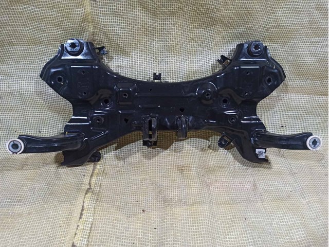 Балка крепления двигателя 62405G7100 HYUNDAI