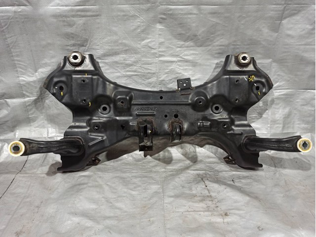 Поперечина передней подвески 62405K4000 HYUNDAI