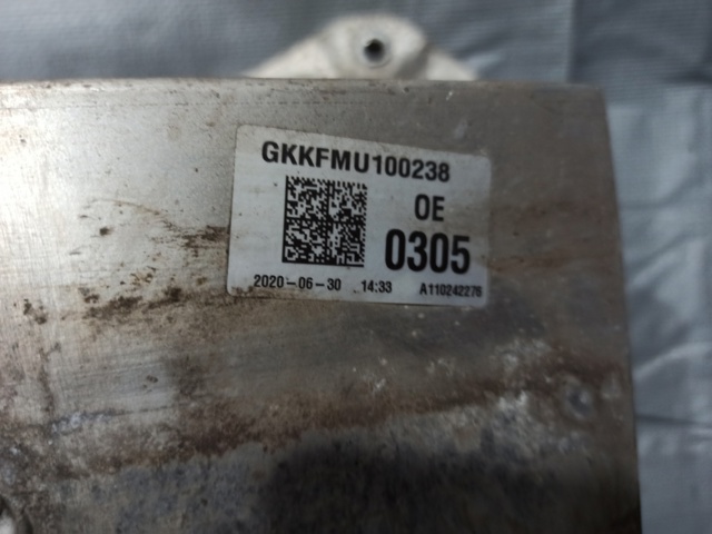 64900K4000 HYUNDAI Усилитель бампера переднего купить в Николаев