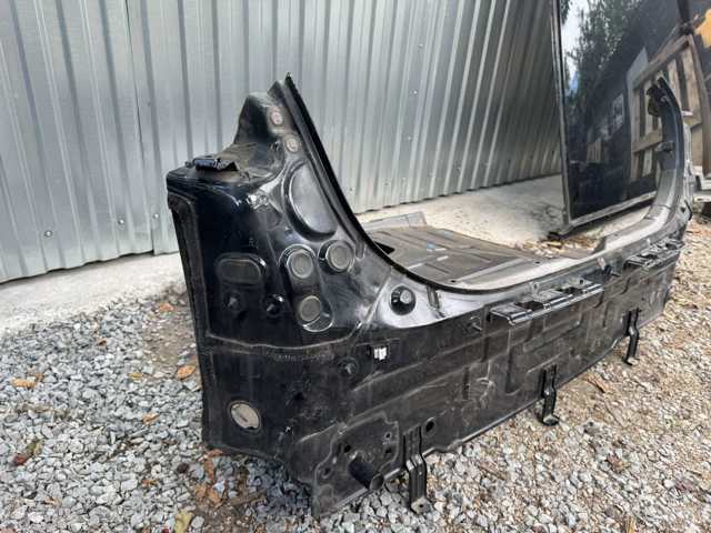 69100G2500 HYUNDAI Панель багажного отсека задняя купить в Житомир