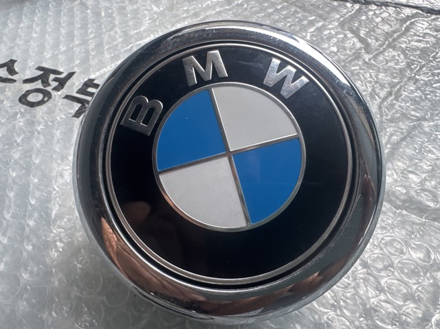Кнопка привода замка 3/5 двери (ляды)/крышки багажника 7248535 BMW