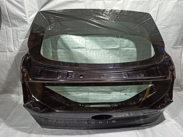 Дверь задняя багажная 73700G2000 HYUNDAI