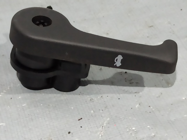 Кронштейн ручки открывания капота 81180G2000 HYUNDAI