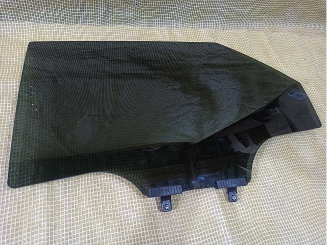 Стекло заднее левое 83410GI030 HYUNDAI