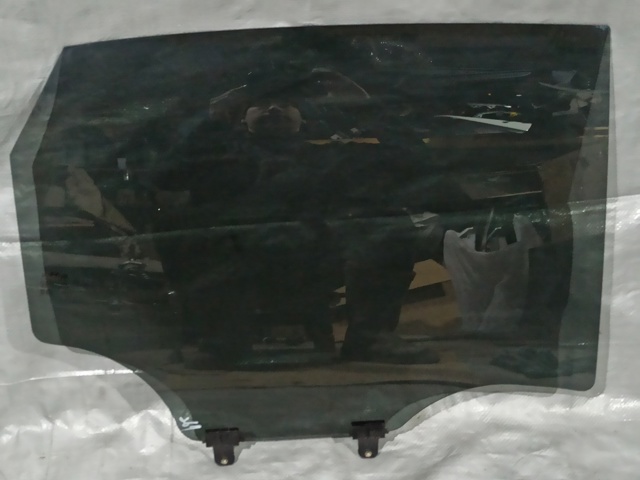 Стекло задней правой двери 83420G5030 HYUNDAI