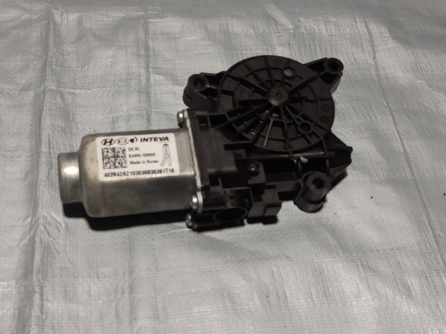 Моторчик стеклоподъемника двери задней, левой 83450G5000 HYUNDAI