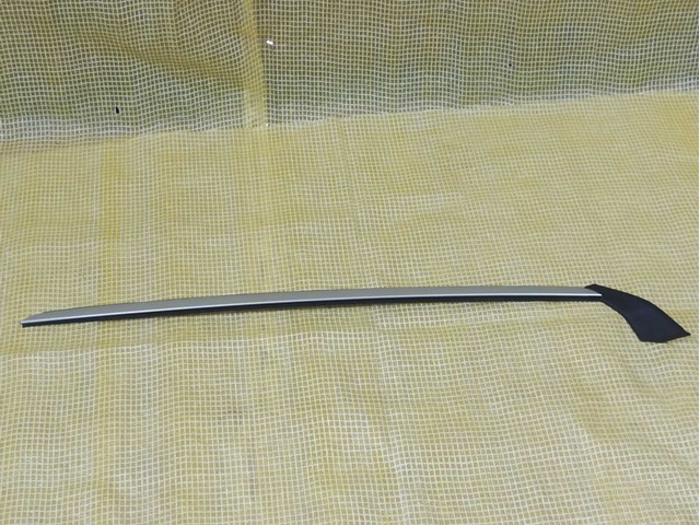 Молдинг лобового стекла, правый 86140GI000 HYUNDAI