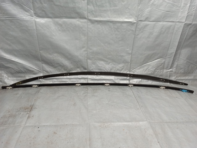 Молдинг крыши, правый 87240J9000 HYUNDAI