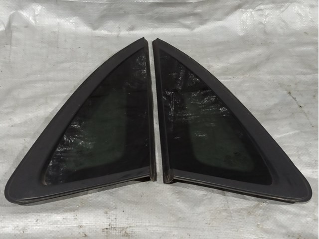 Стекло кузова/багажного отсека, левое 87810J9020 HYUNDAI