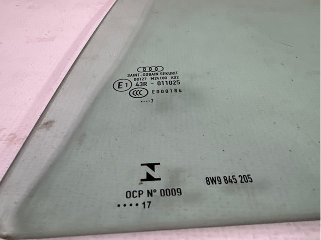 VAG 8W9845205 Стекло двери задней левой в наличии Полтава