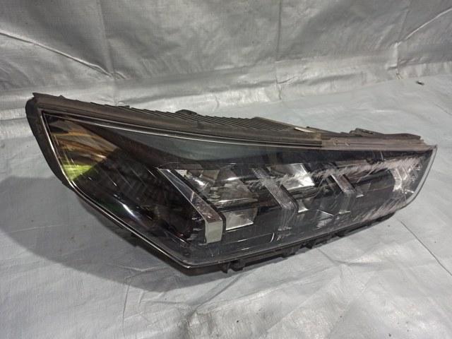 92102G2200 HYUNDAI Правая фара купить в Черкассы