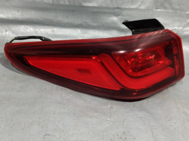 Задняя левая внешняя фара 92401J9110 HYUNDAI