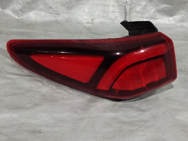 Задний левый внешний фонарь 92401J9600 HYUNDAI