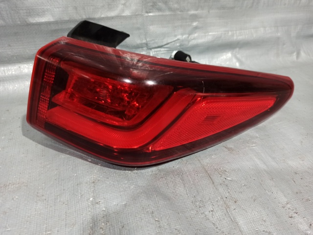 Задний правый внешний фонарь 92402J9110 HYUNDAI