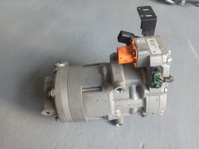 HYUNDAI 97701K4000 Компрессор кондиционера в наличии Ужгород