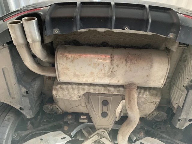 Глушитель, центральная часть 18308518674 BMW