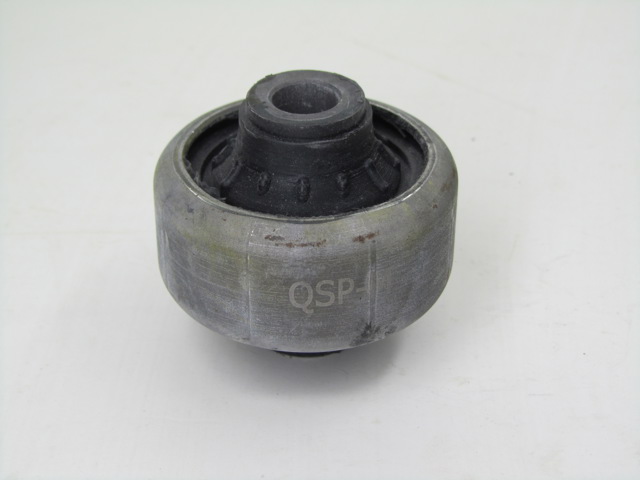 С/блок нижнего рычага 8200041166 QSP-M