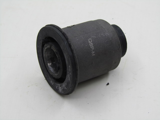 Сайлентблок передней подвески 8200242025 QSP-M