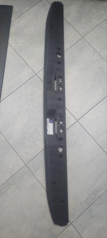 Накладка подножки 9066860074 MERCEDES