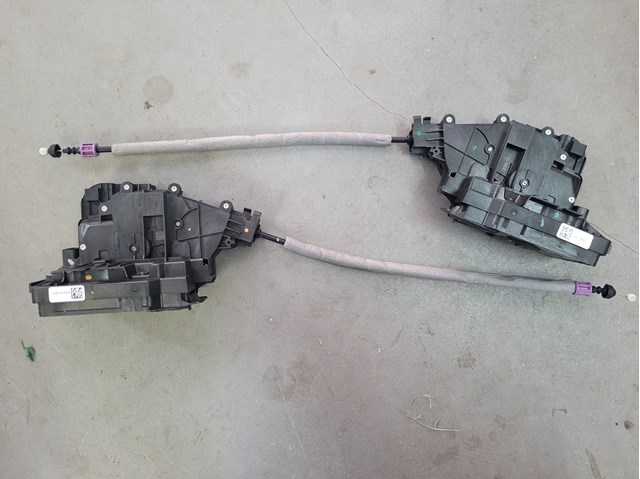 Замок задней двери, левой A0997300735 MERCEDES