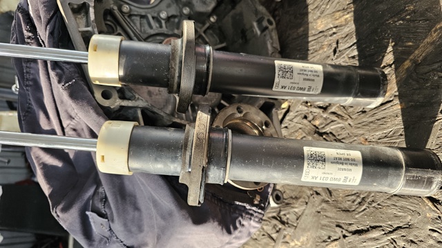 8W0413031AK VAG Амортизатор передний купить в Сумы
