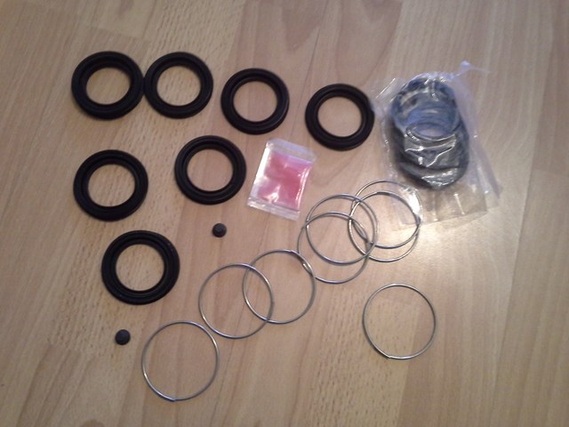 0447860080 Toyota ремкомплект суппорта тормозного переднего